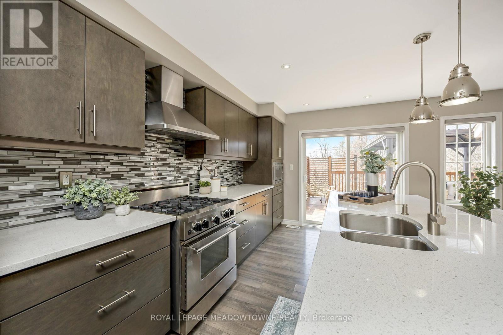 307 Yates Drive, Milton, Ontario  L9T 2Y4 - Photo 18 - W12128730