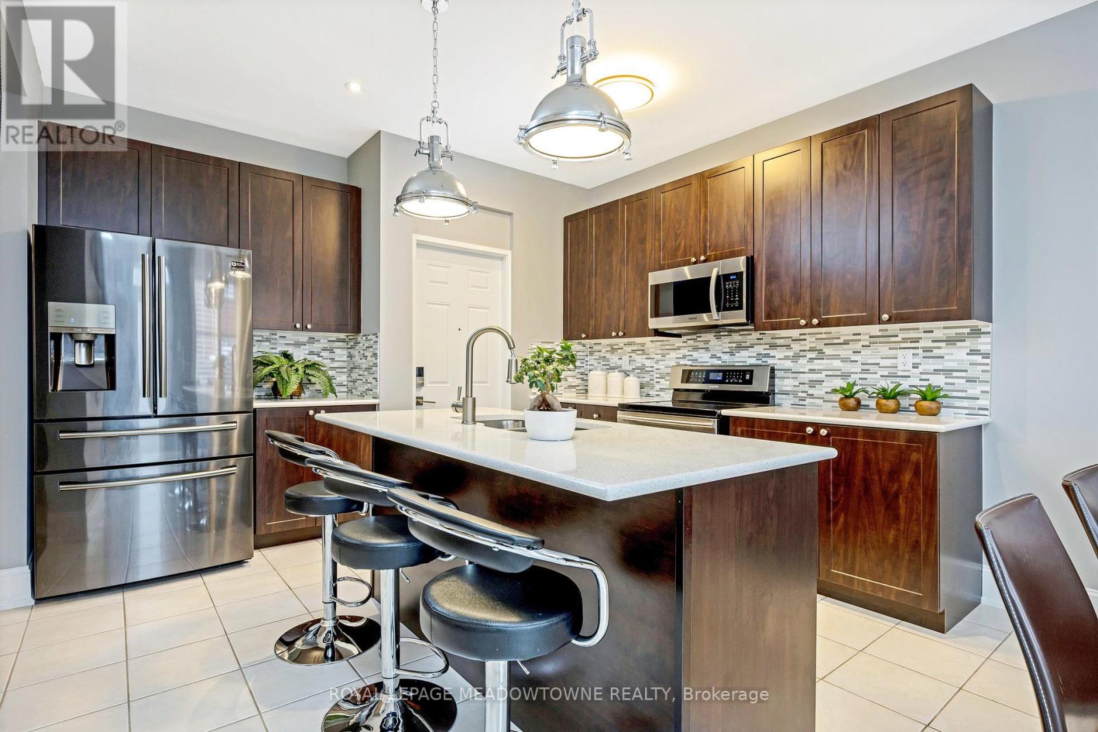 428 Dymott Avenue, Milton, Ontario  L9T 7V1 - Photo 15 - W12133683