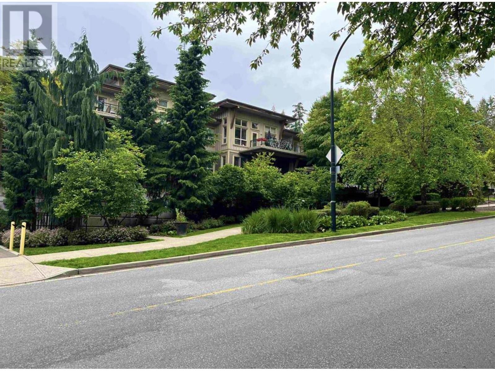 317 1633 Mackay Avenue, North Vancouver, British Columbia  V7P 0A2 - Photo 2 - R2954930