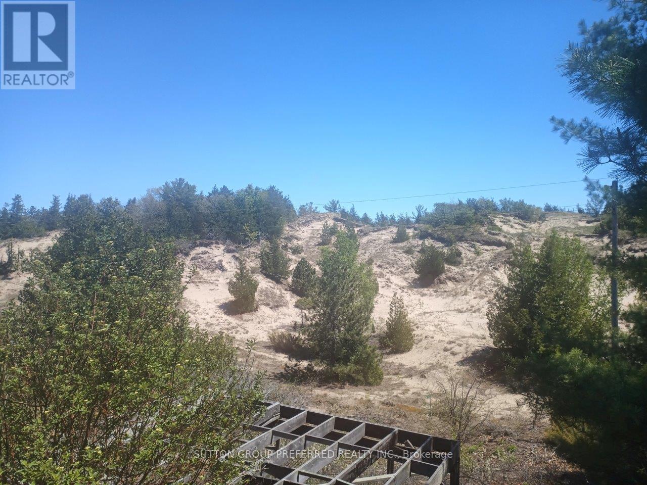 7850 Sydney Walk, Lambton Shores, Ontario  N0M 2L0 - Photo 12 - X12190020