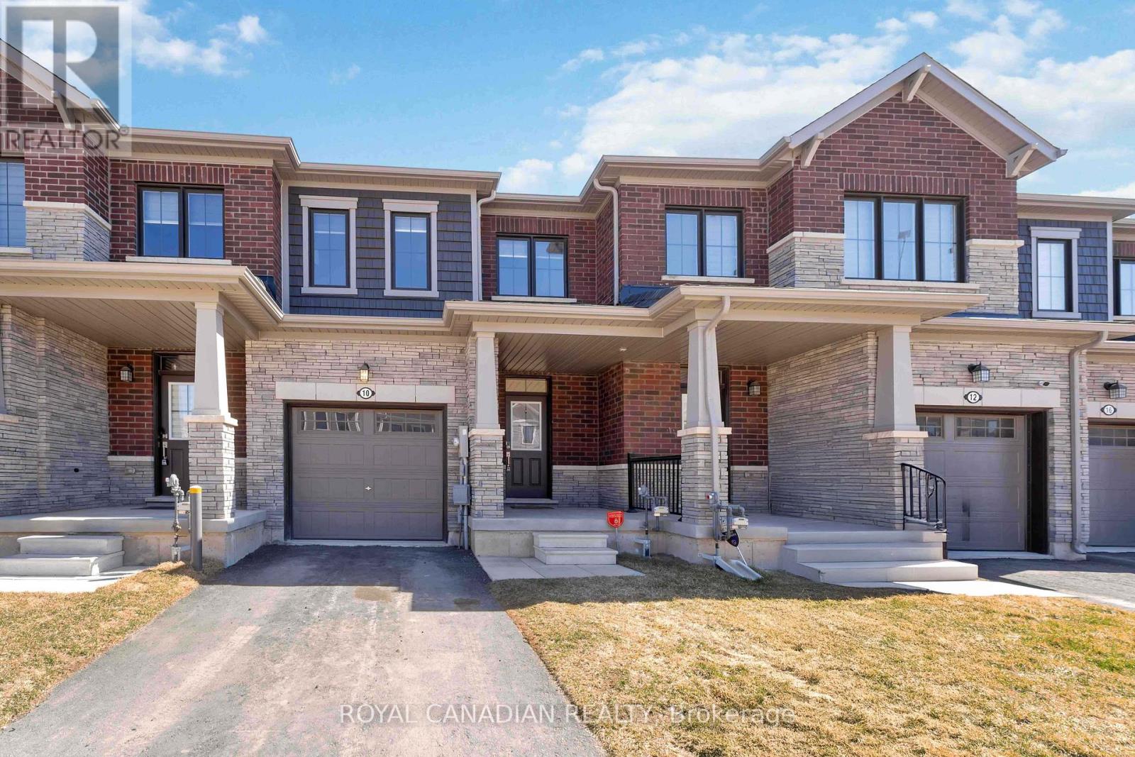 10 Lemon Avenue, Thorold, Ontario  L0S 1K0 - Photo 2 - X12190272