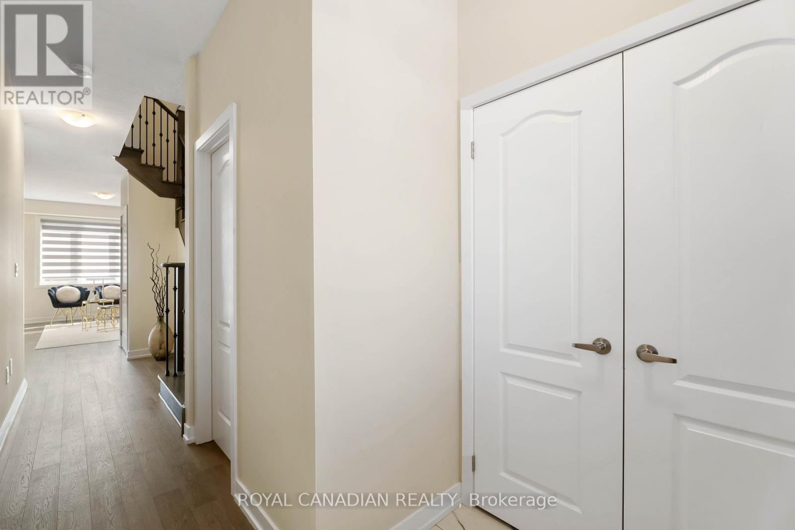 10 Lemon Avenue, Thorold, Ontario  L0S 1K0 - Photo 4 - X12190272