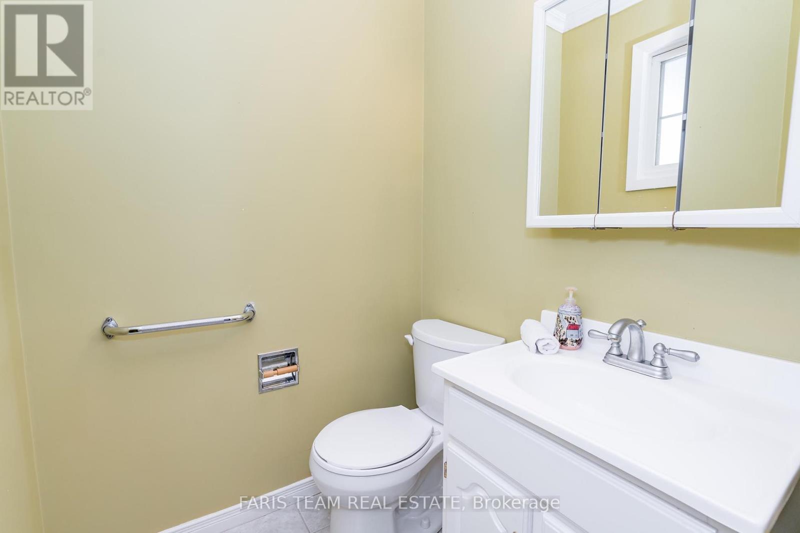 6 Glendale Drive, Welland, Ontario  L3C 4Y6 - Photo 14 - X12190273
