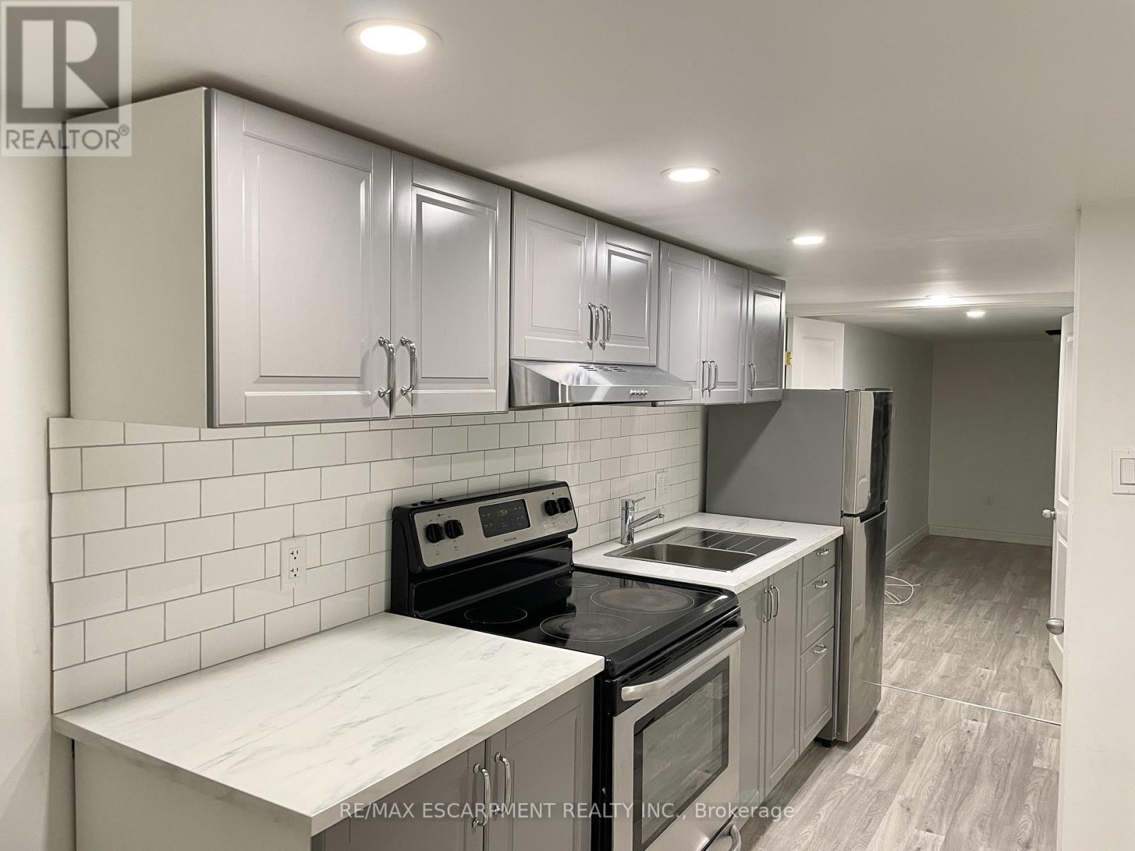346 Hughson Street N, Hamilton, Ontario  L8L 4N1 - Photo 35 - X12190302