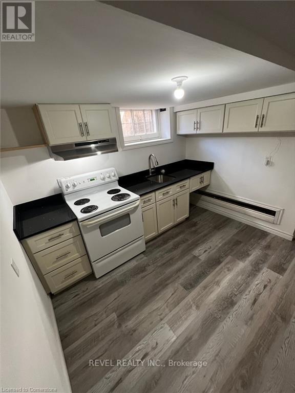 171 Stone Church Road E, Hamilton, Ontario  L9B 1A8 - Photo 9 - X12190335