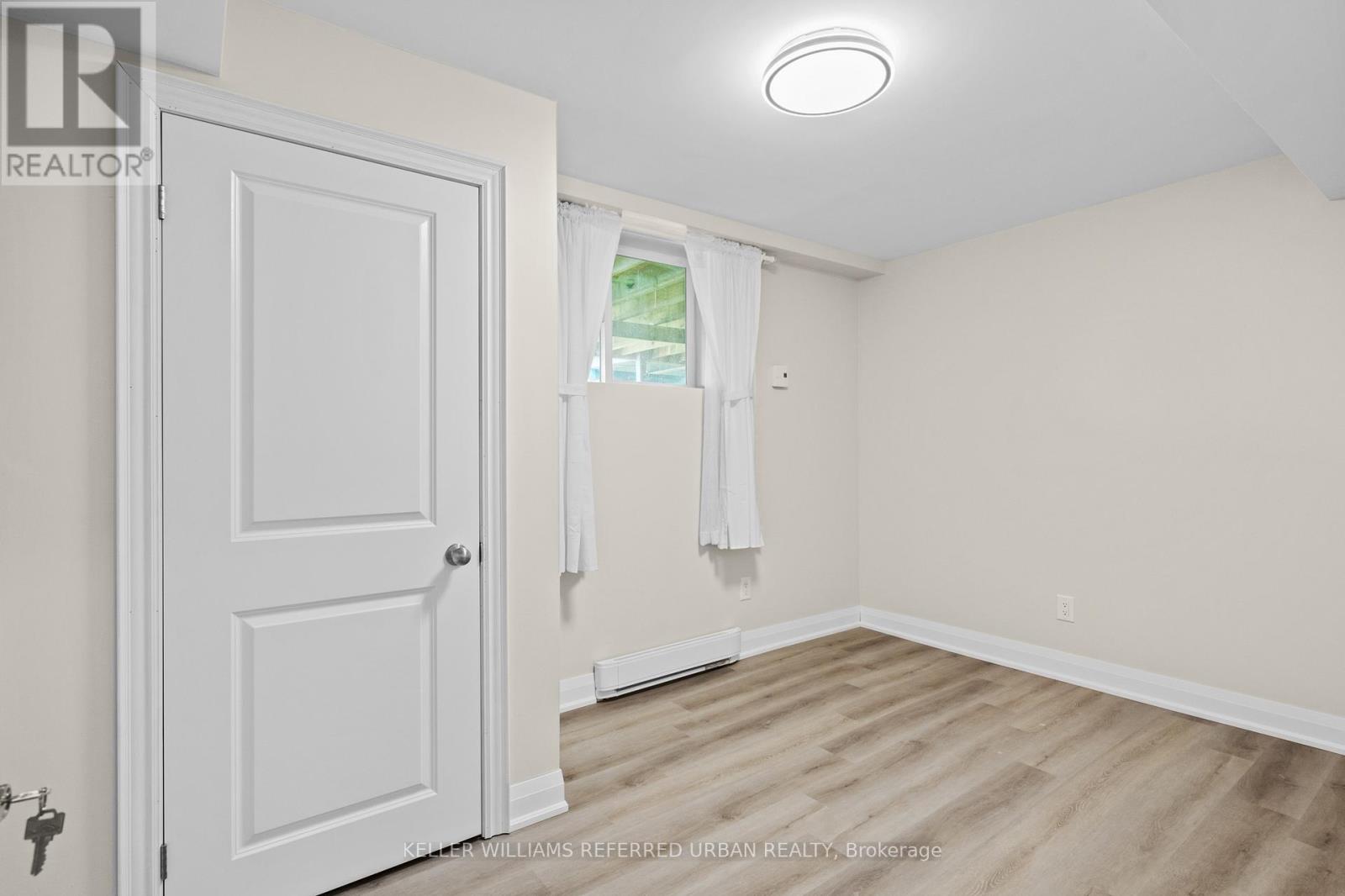 Lower - 543 Scott Street, Niagara-On-The-Lake (Lakeshore), Ontario  L0S 1J0 - Photo 10 - X12190351