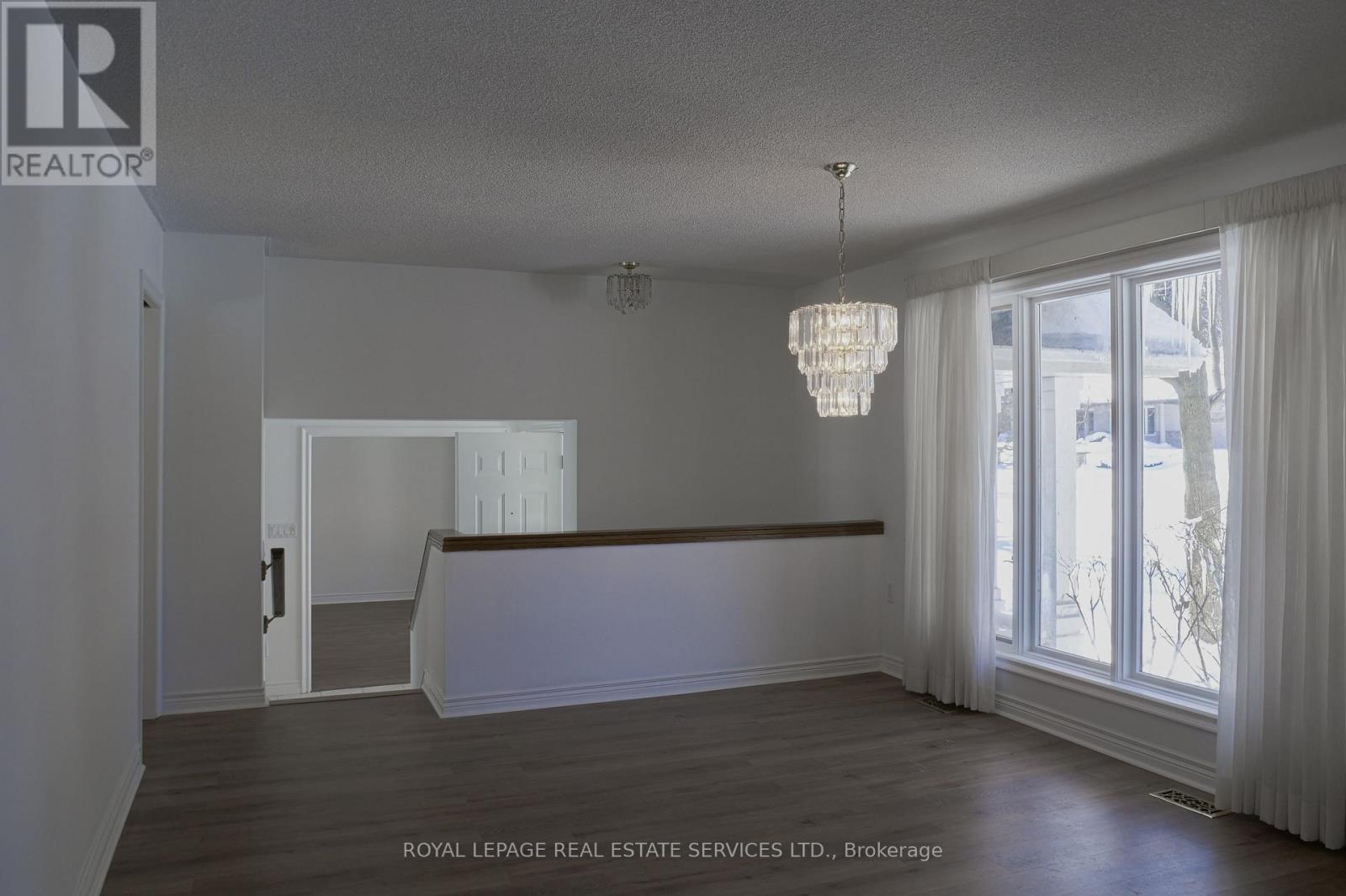 157 Trelawn Avenue, Oakville, Ontario  L6J 4R3 - Photo 8 - W11984317