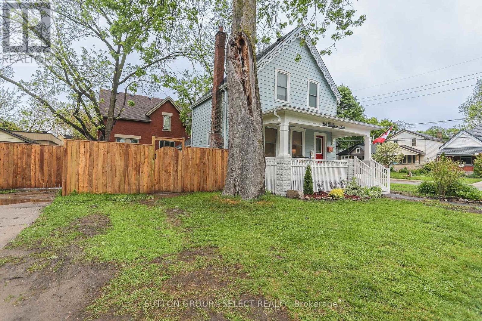 964 Dufferin Avenue, London East, Ontario  N5W 3K2 - Photo 2 - X12190353