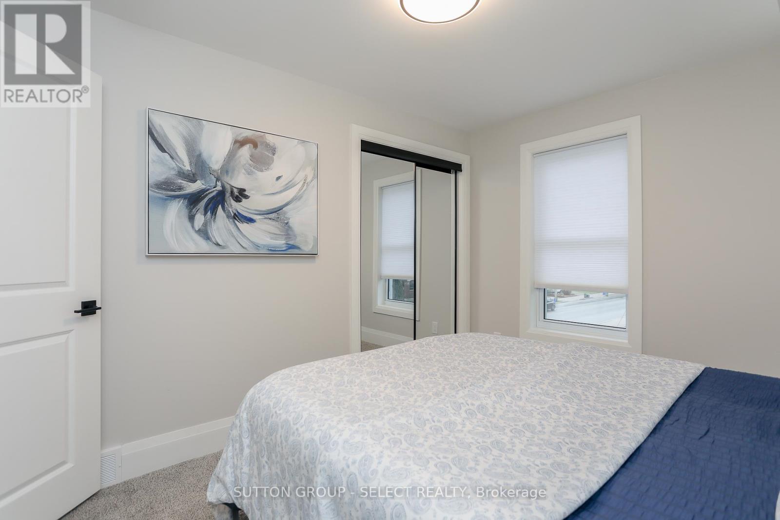 964 Dufferin Avenue, London East, Ontario  N5W 3K2 - Photo 34 - X12190353