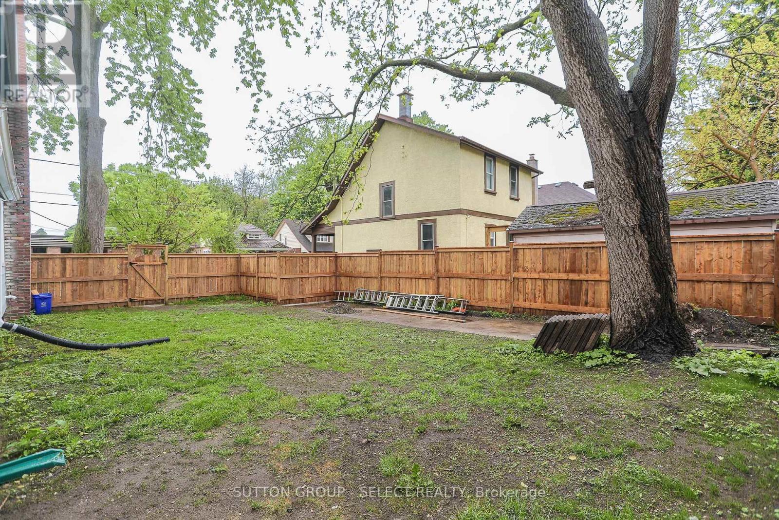 964 Dufferin Avenue, London East, Ontario  N5W 3K2 - Photo 42 - X12190353