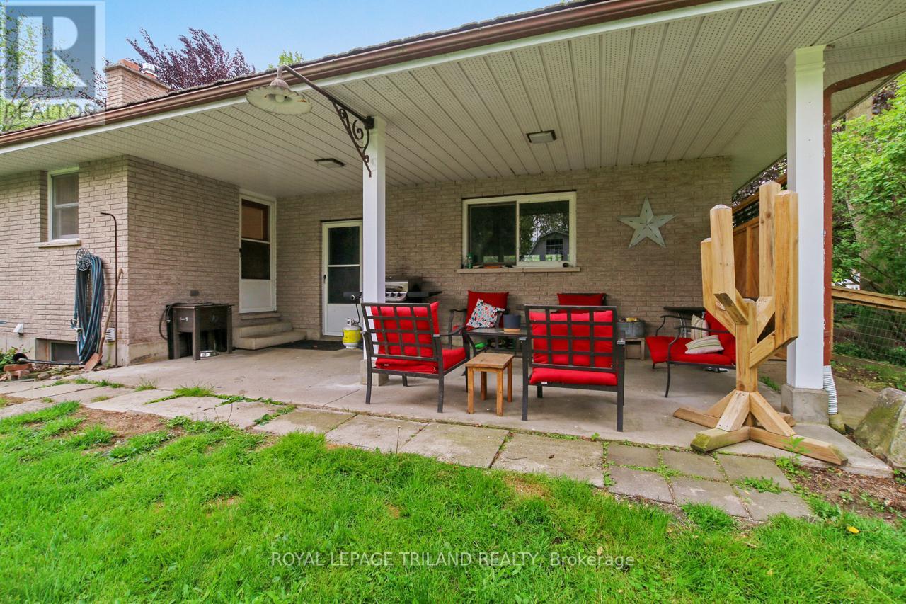 9460 Currie Road, Dutton/dunwich (Wallacetown), Ontario  N0L 2M0 - Photo 38 - X12190374