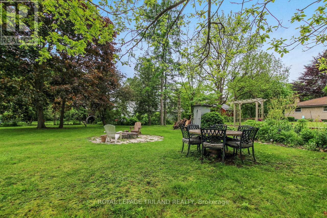 9460 Currie Road, Dutton/dunwich (Wallacetown), Ontario  N0L 2M0 - Photo 43 - X12190374