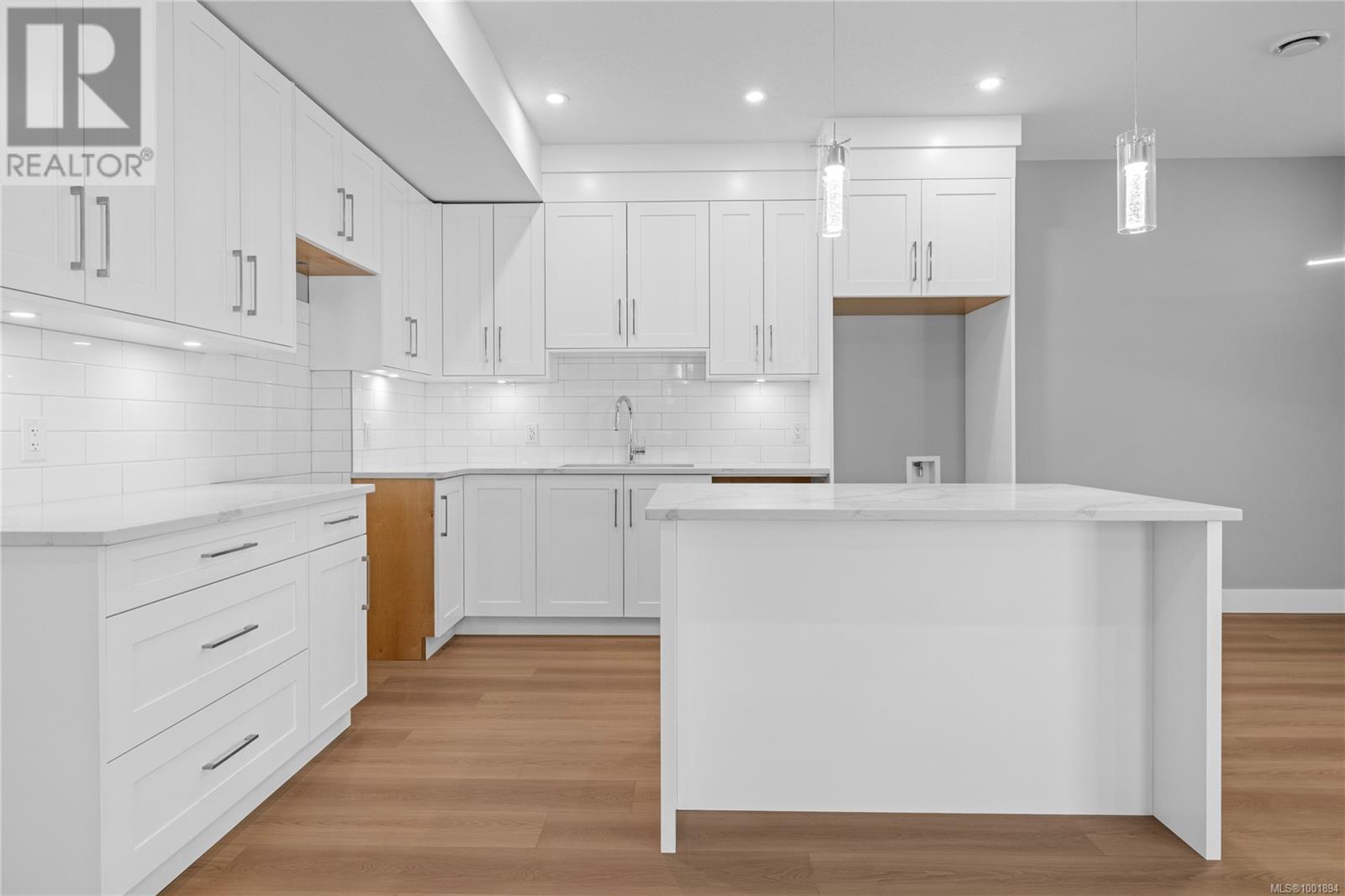 Property at 153 Hunter Way image 4