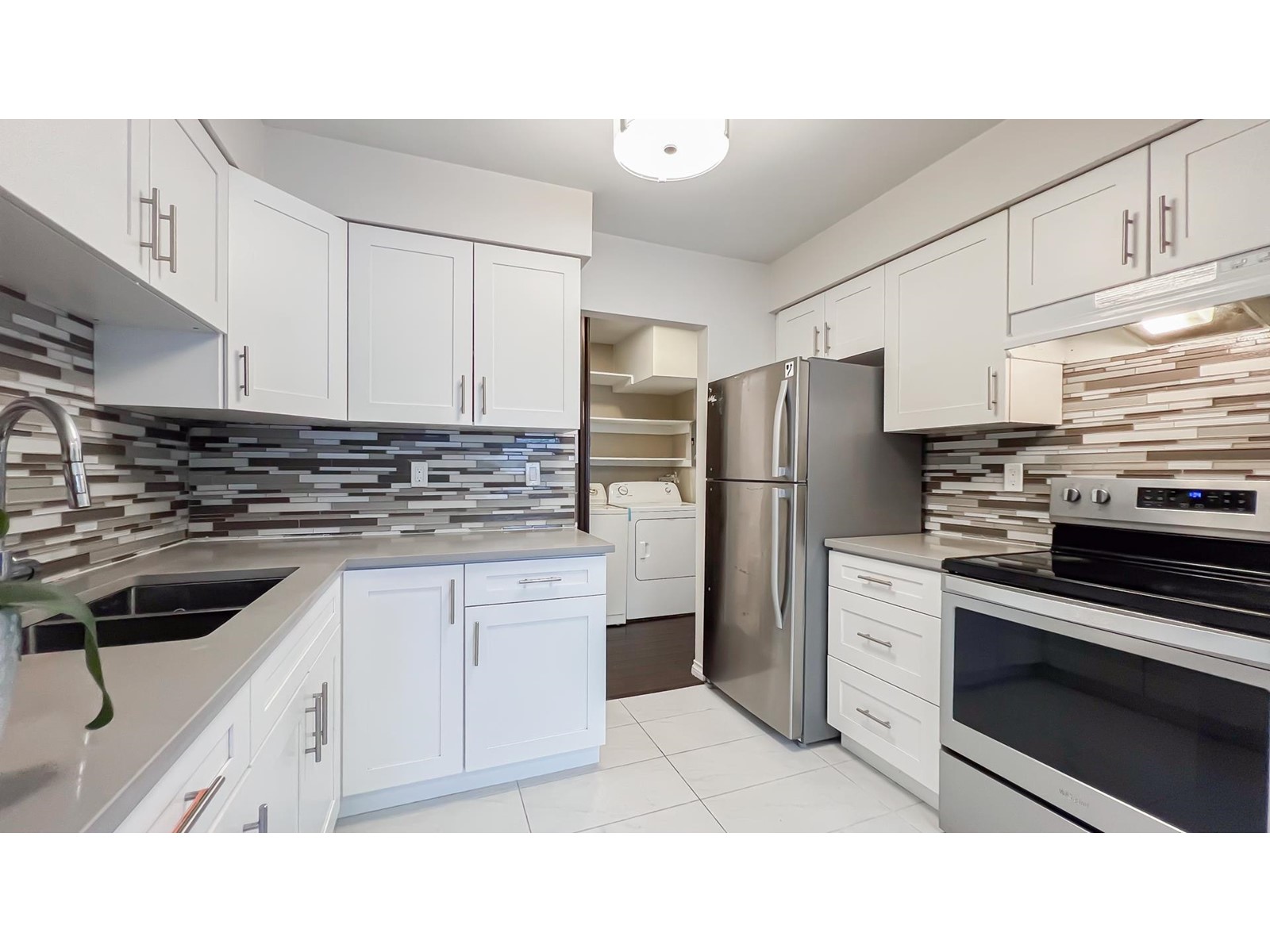 72 9374 122 STREET, Surrey, British Columbia