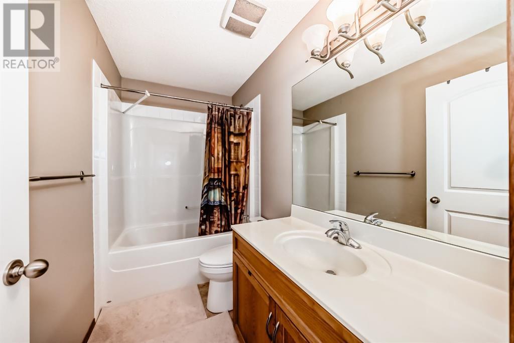 119 West Creek Meadow, Chestermere, Alberta  T1X 1S9 - Photo 36 - A2222624