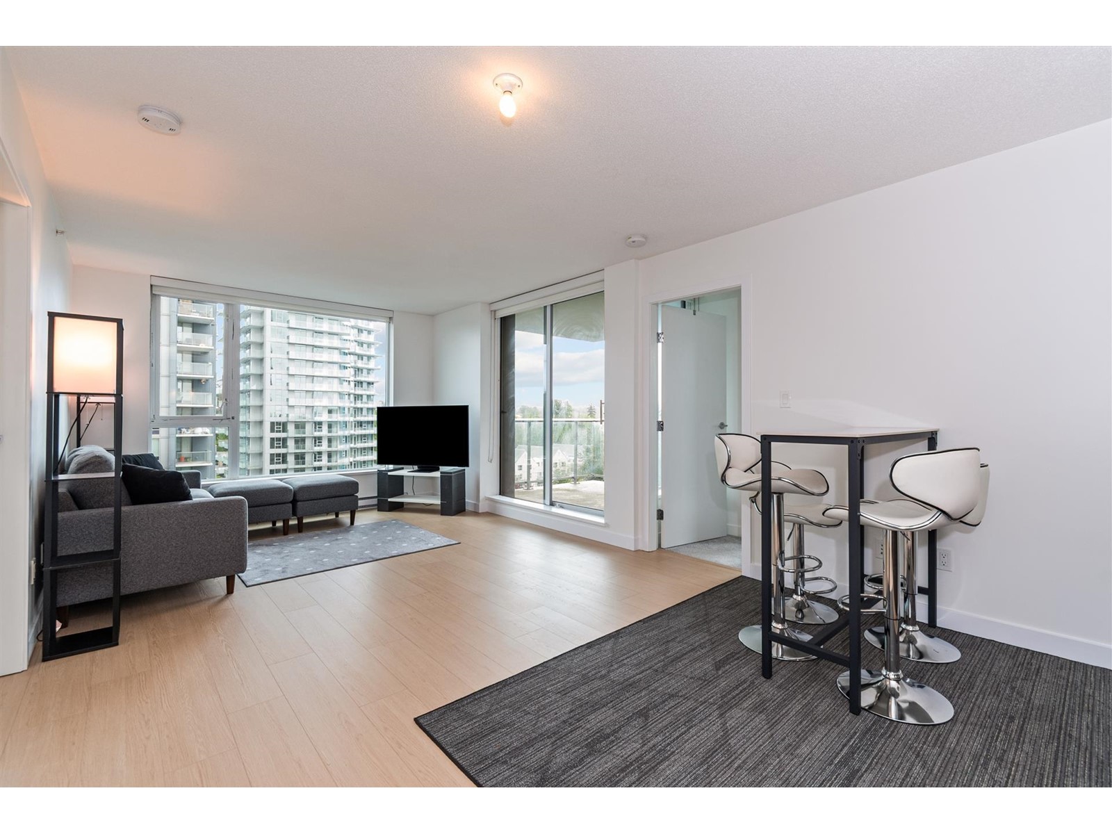 1202 13696 100 Avenue, Surrey, British Columbia  V3T 0L5 - Photo 5 - R3010052