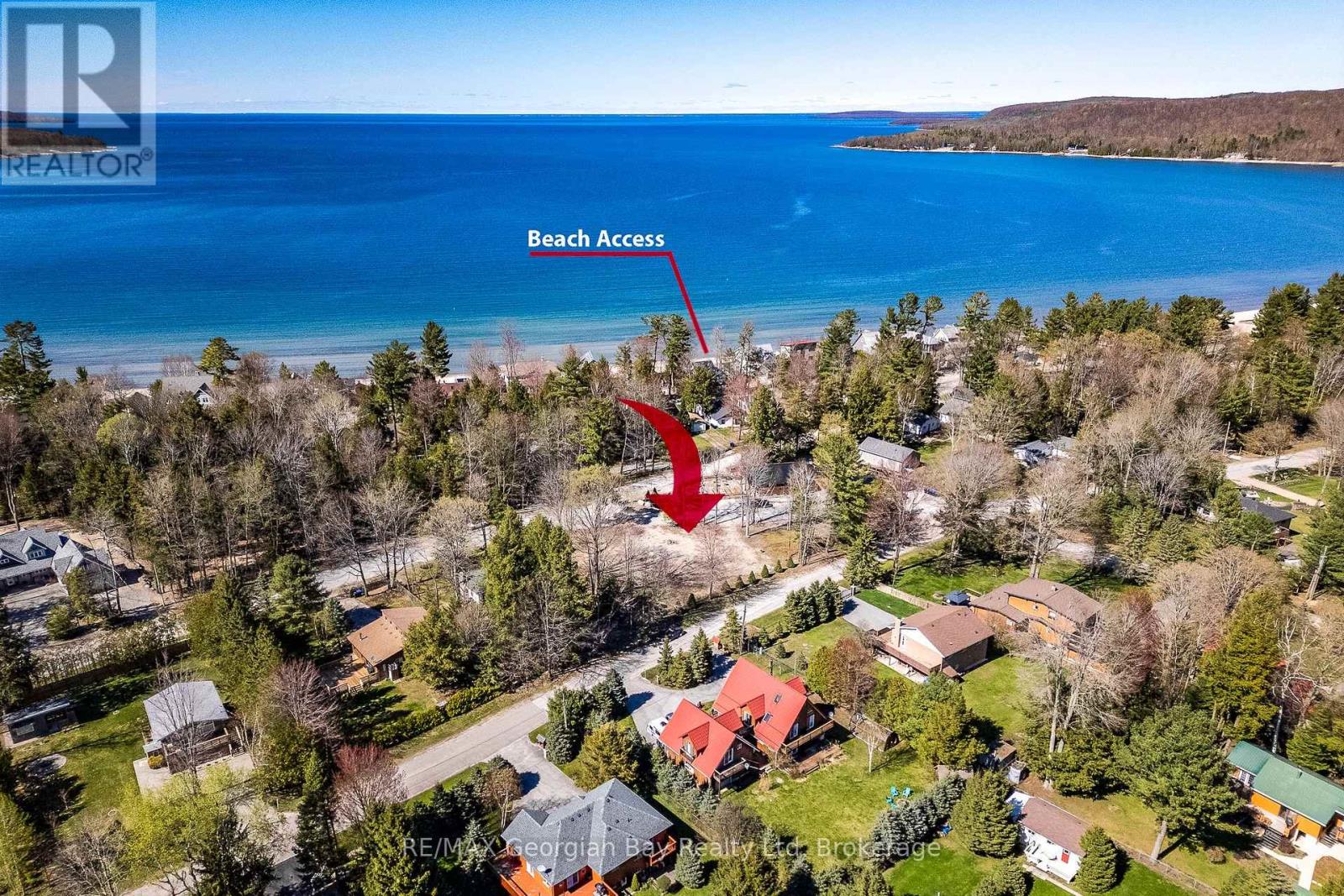 121 Green Point Road, Tiny, Ontario  L9M 0M7 - Photo 9 - S12190486