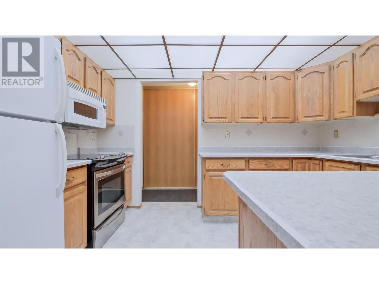 Property at 2110 Hoy Street Unit# 105 image 5