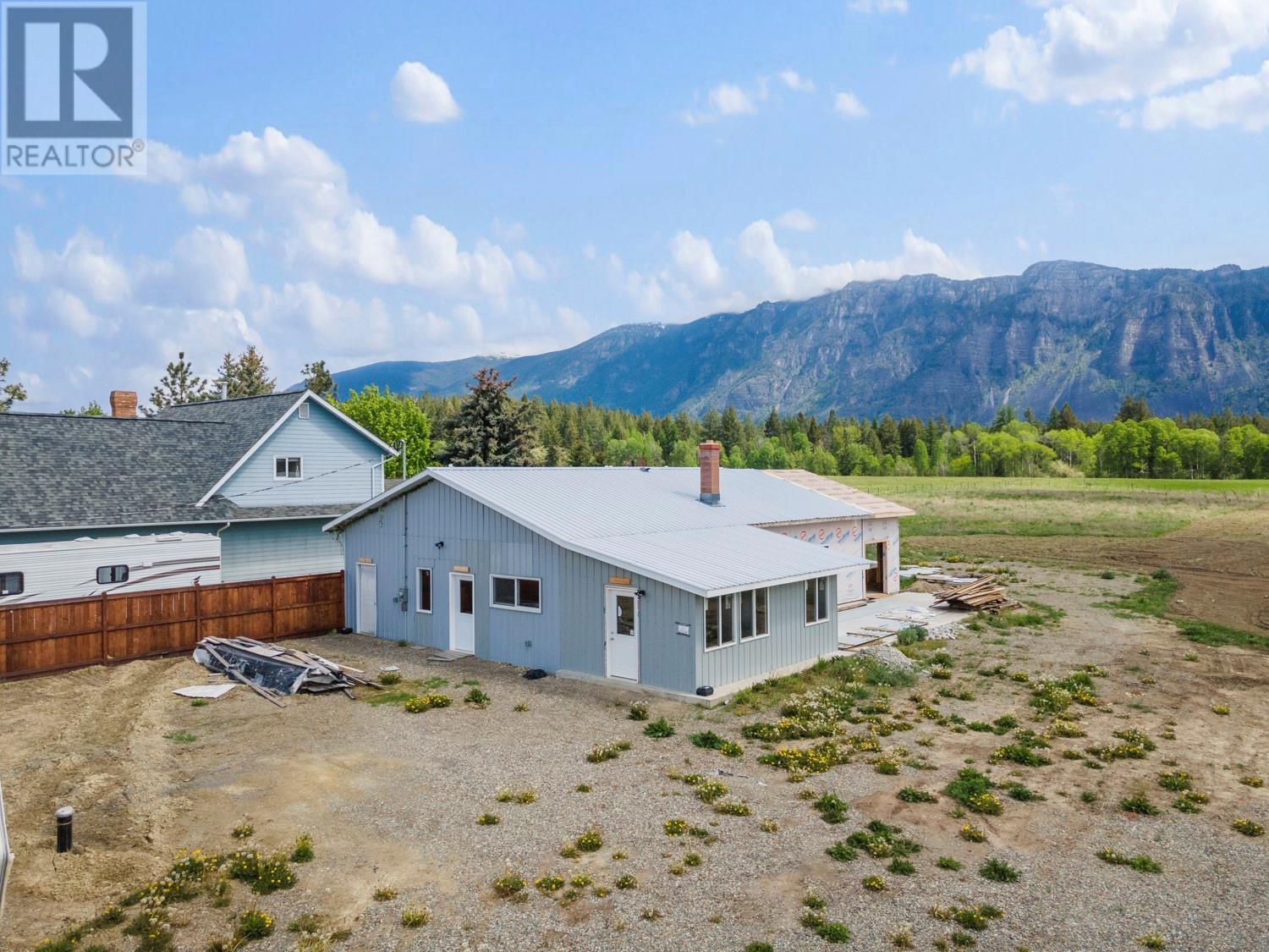 950 Hagey Road, Lister, British Columbia V0B 1C1 - Photo 16 - 10347838