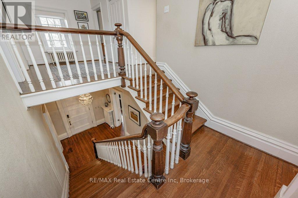 15 Liverpool Street, Guelph (Downtown), Ontario  N1H 2K8 - Photo 27 - X12190355