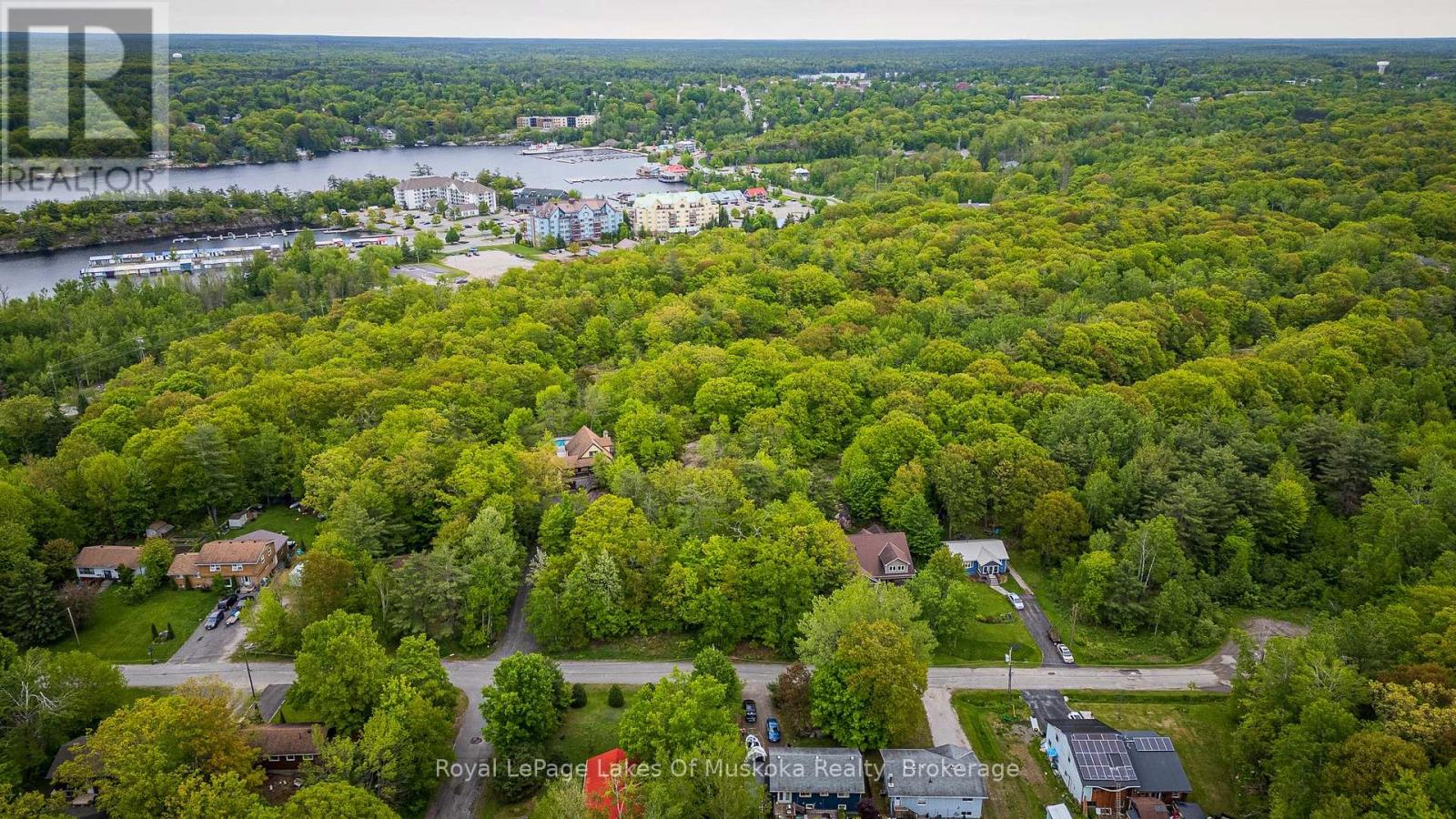 240 Revell Street, Gravenhurst, Ontario  P1P 0E3 - Photo 8 - X12190369