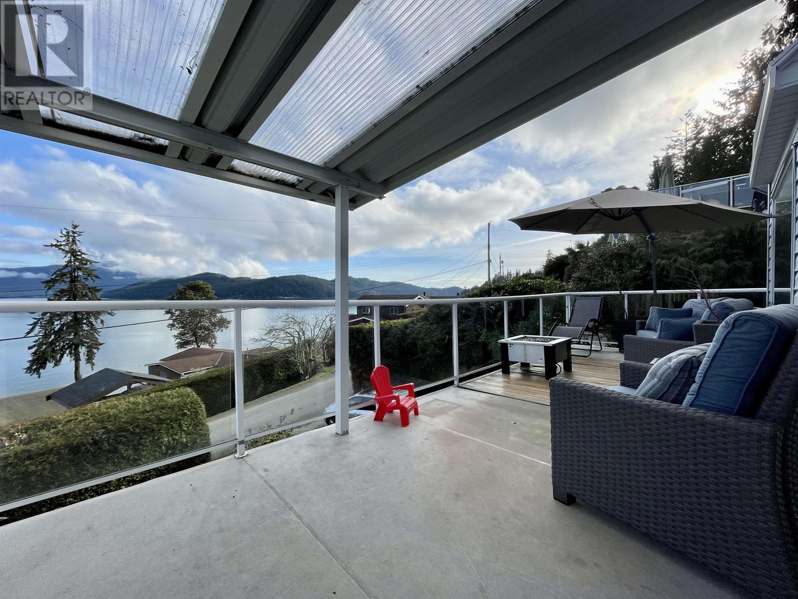 1249 Point Road, Gibsons, British Columbia  V0N 1V1 - Photo 13 - R3009809