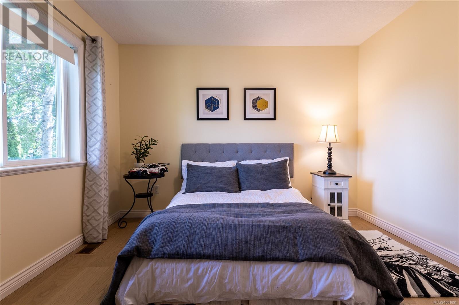 4252 Oakview Close, Saanich, British Columbia  V8N 6M8 - Photo 22 - 1001091