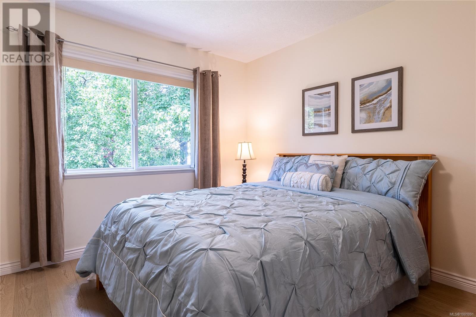 4252 Oakview Close, Saanich, British Columbia  V8N 6M8 - Photo 23 - 1001091
