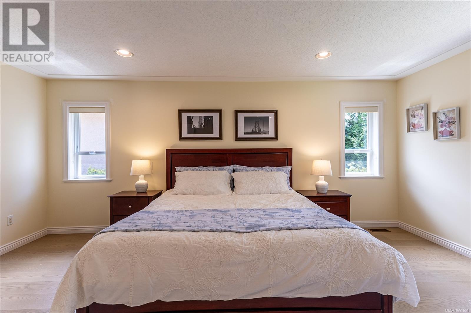 4252 Oakview Close, Saanich, British Columbia  V8N 6M8 - Photo 19 - 1001091