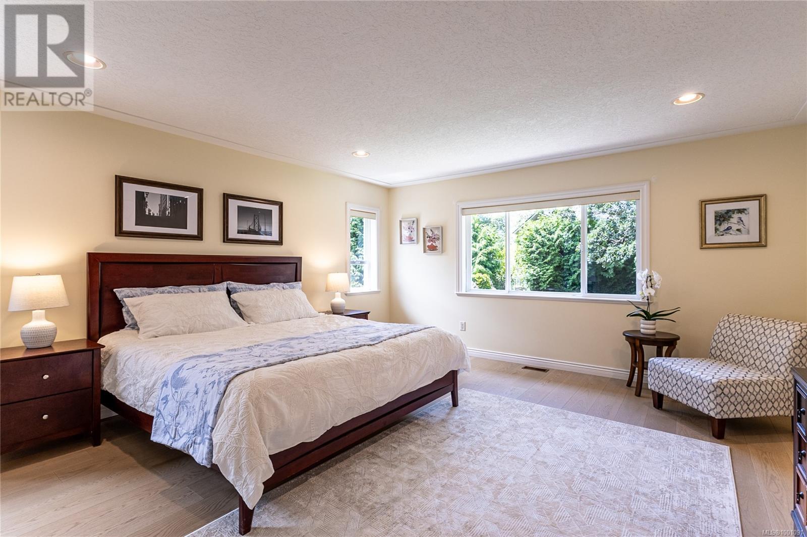 4252 Oakview Close, Saanich, British Columbia  V8N 6M8 - Photo 18 - 1001091