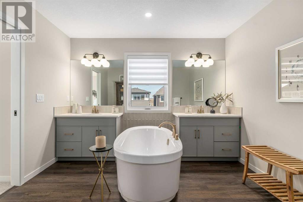 80 Magnolia Green Se, Calgary, Alberta  T3M 3X8 - Photo 14 - A2215294