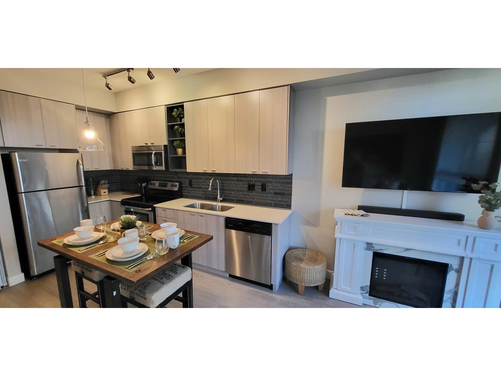 509 3090 Gladwin Road, Abbotsford, British Columbia  V0M 1A1 - Photo 2 - R3009725