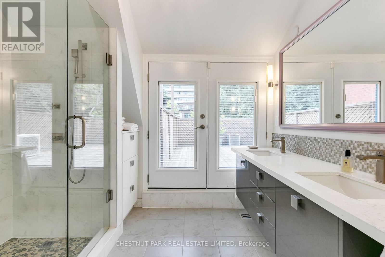 120 Hazelton Avenue, Toronto, Ontario  M5R 2E5 - Photo 23 - C12190379
