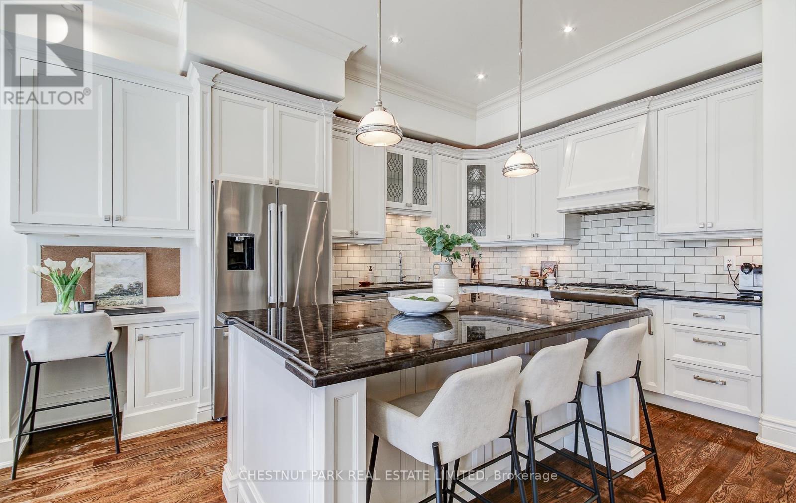 249 Sheldrake Boulevard, Toronto, Ontario  M4P 2B7 - Photo 13 - C12190492