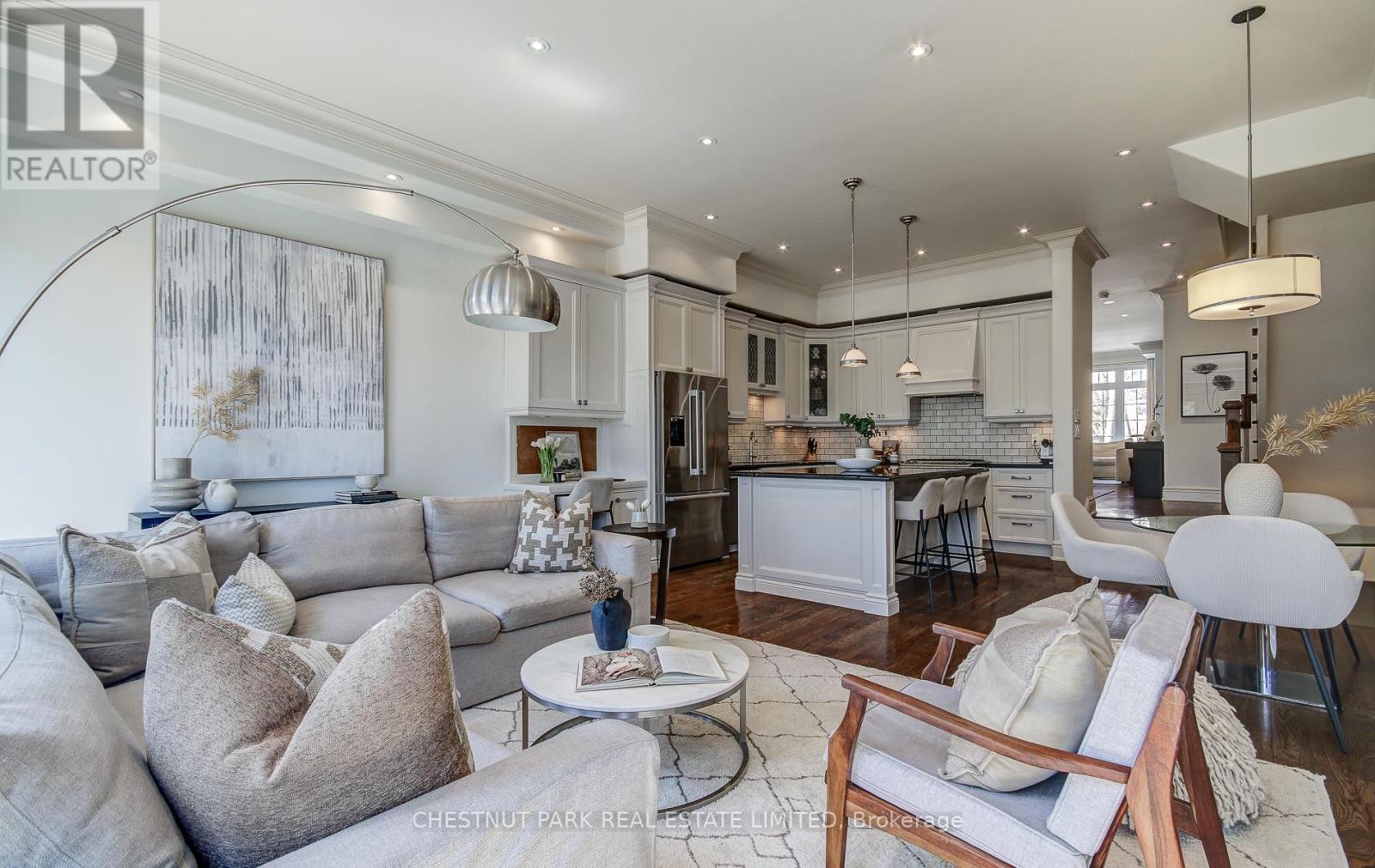 249 Sheldrake Boulevard, Toronto, Ontario  M4P 2B7 - Photo 19 - C12190492