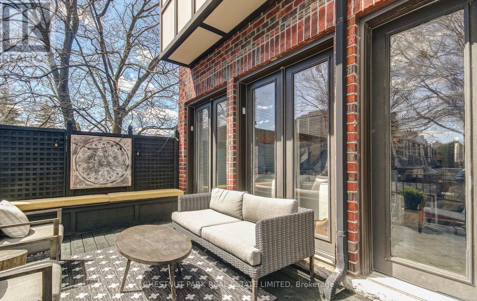 249 Sheldrake Boulevard, Toronto, Ontario  M4P 2B7 - Photo 24 - C12190492