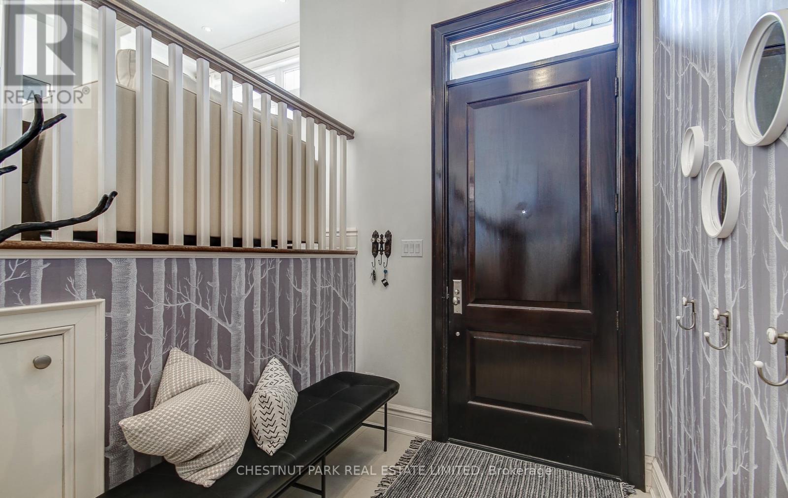 249 Sheldrake Boulevard, Toronto, Ontario  M4P 2B7 - Photo 3 - C12190492