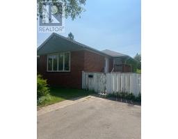 MAIN - 114 DEWEY DRIVE, Toronto, Ontario
