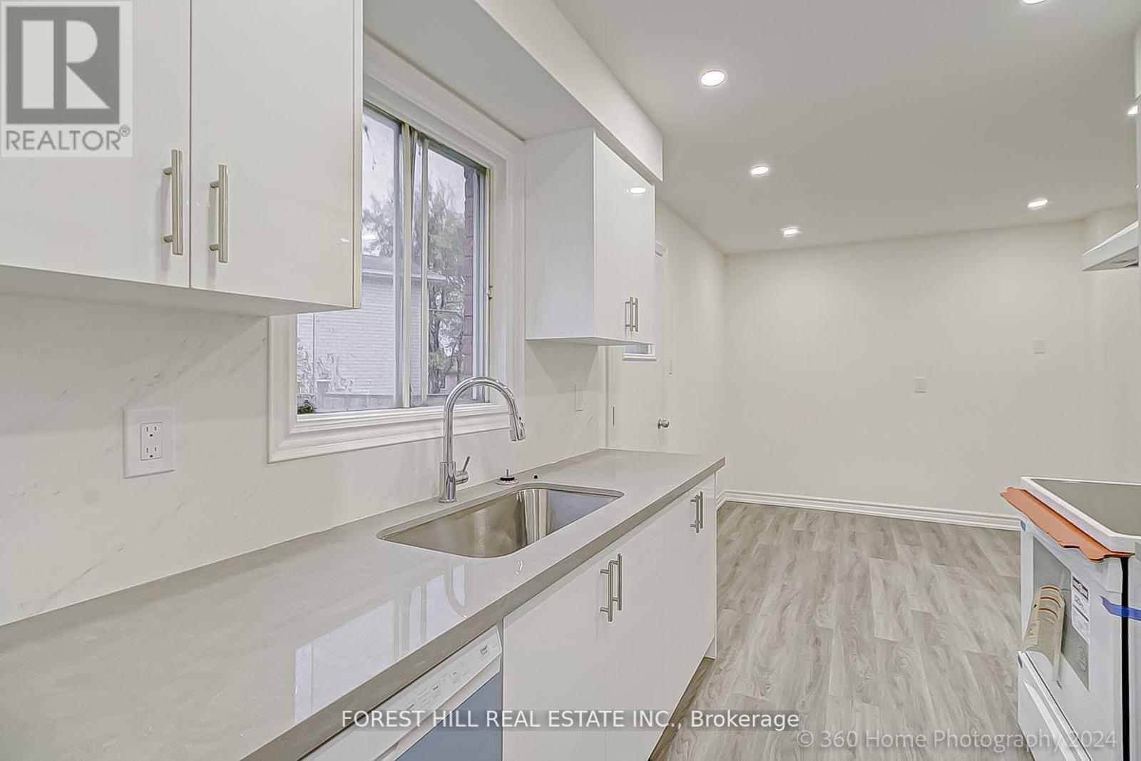 55 Plumbrook Crescent, Toronto, Ontario  M1S 3Z9 - Photo 8 - E12190385