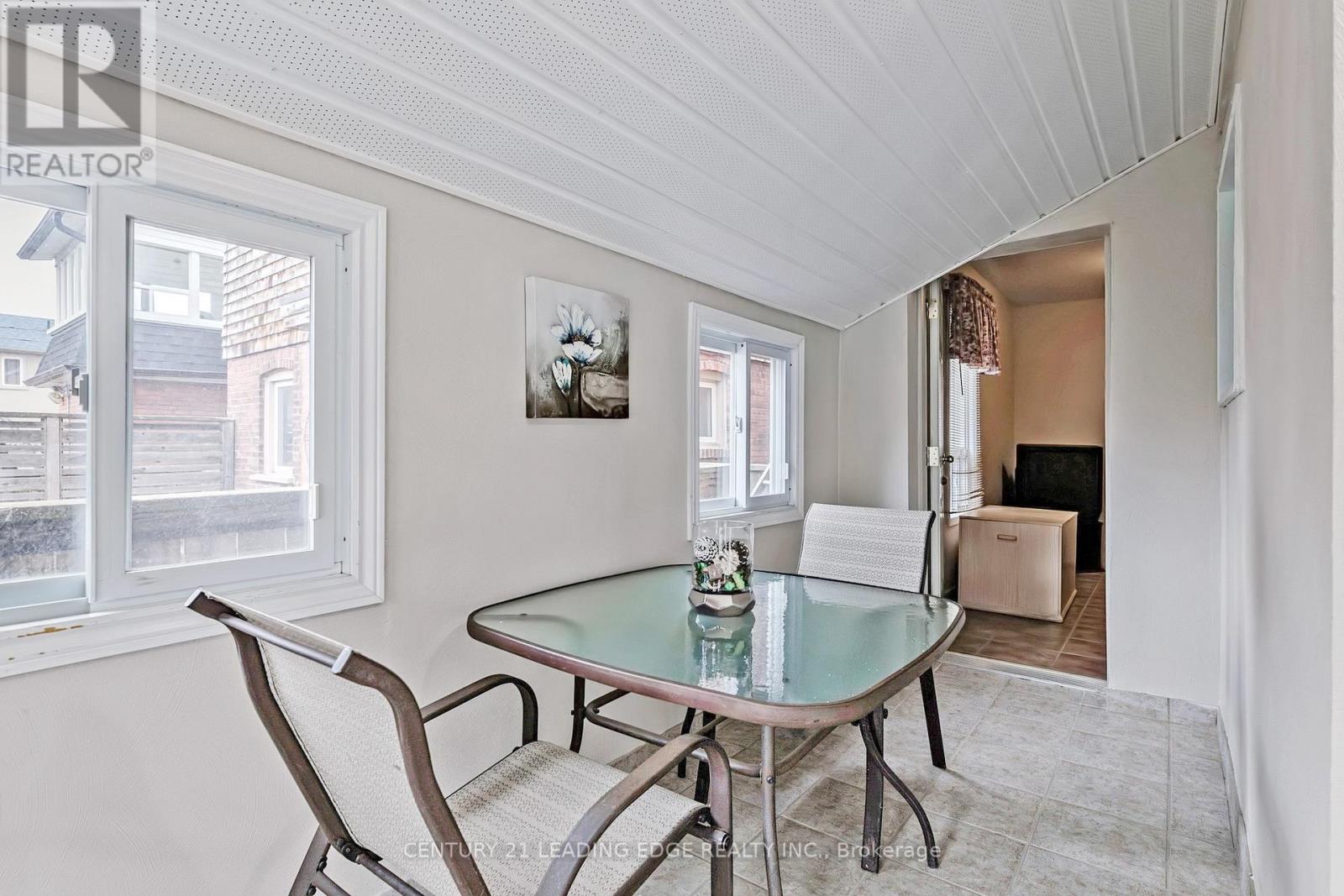 34 Chisholm Avenue, Toronto (East End-Danforth), Ontario  M4C 4V2 - Photo 19 - E12190412