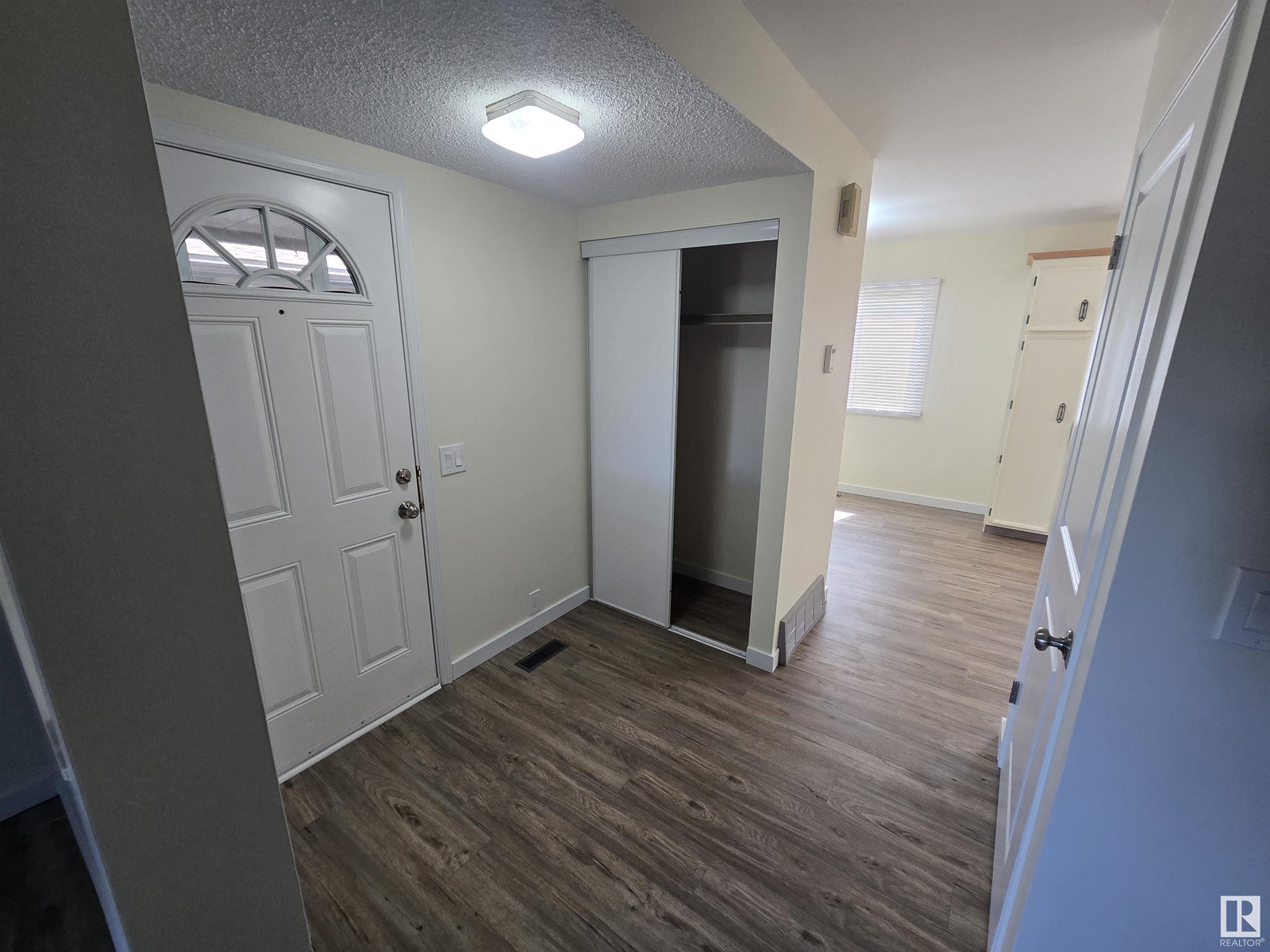 14047 30 St Nw, Edmonton, Alberta  T5Y 1R5 - Photo 16 - E4439958