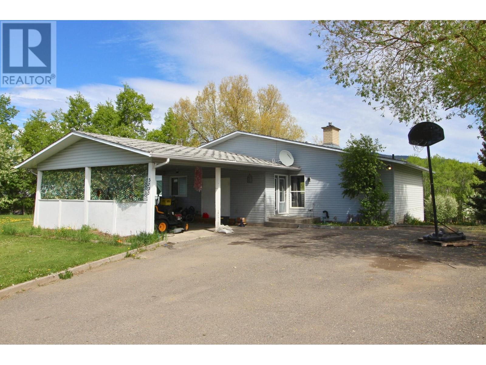 3333 PARISH ROAD, Houston, British Columbia