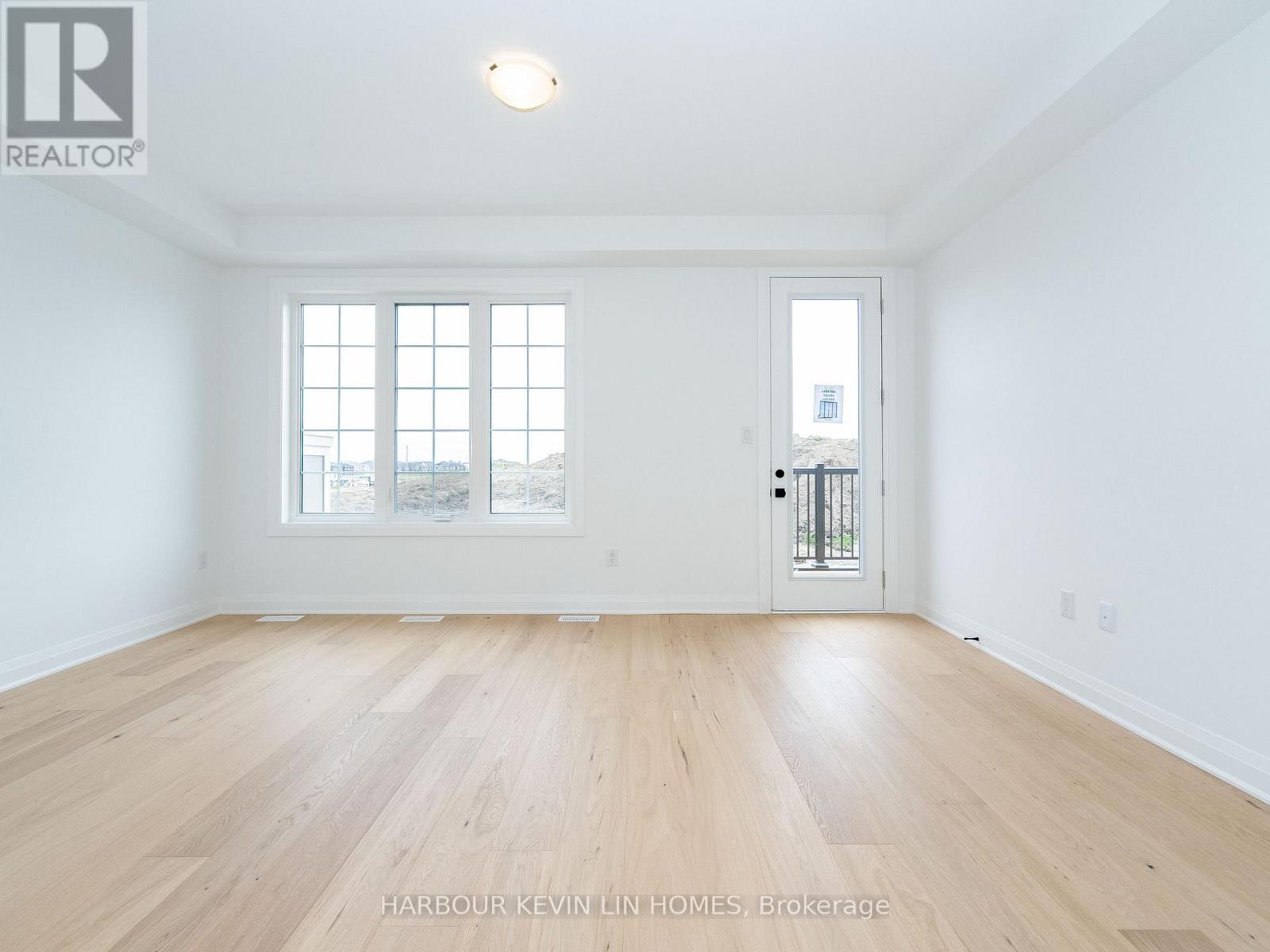 46 Azure Drive, Markham, Ontario  L6C 3M4 - Photo 10 - N12187891