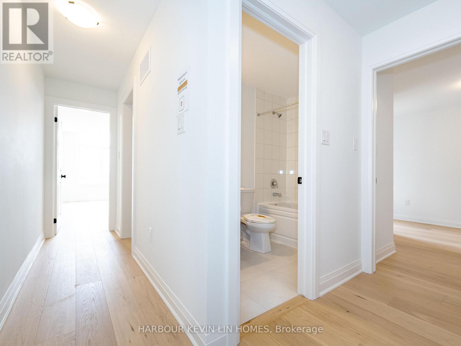 46 Azure Drive, Markham, Ontario  L6C 3M4 - Photo 23 - N12187891