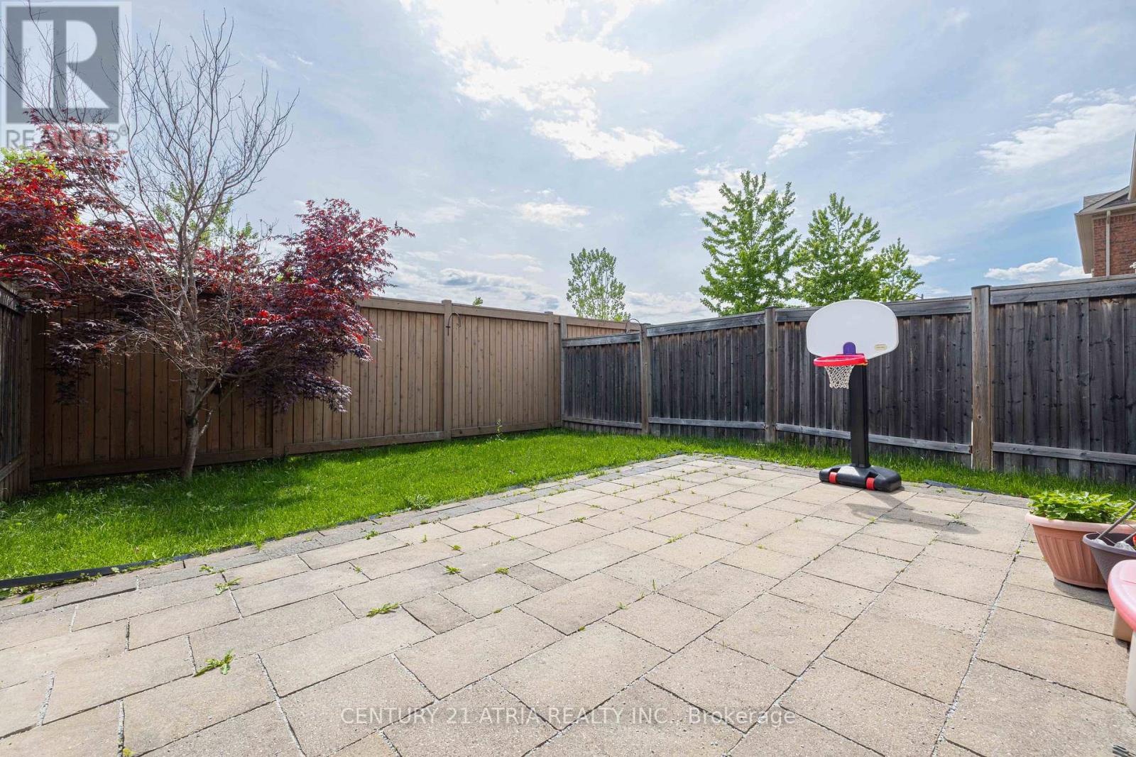 23 Staglin Court, Markham, Ontario  L6C 0K8 - Photo 12 - N12190401