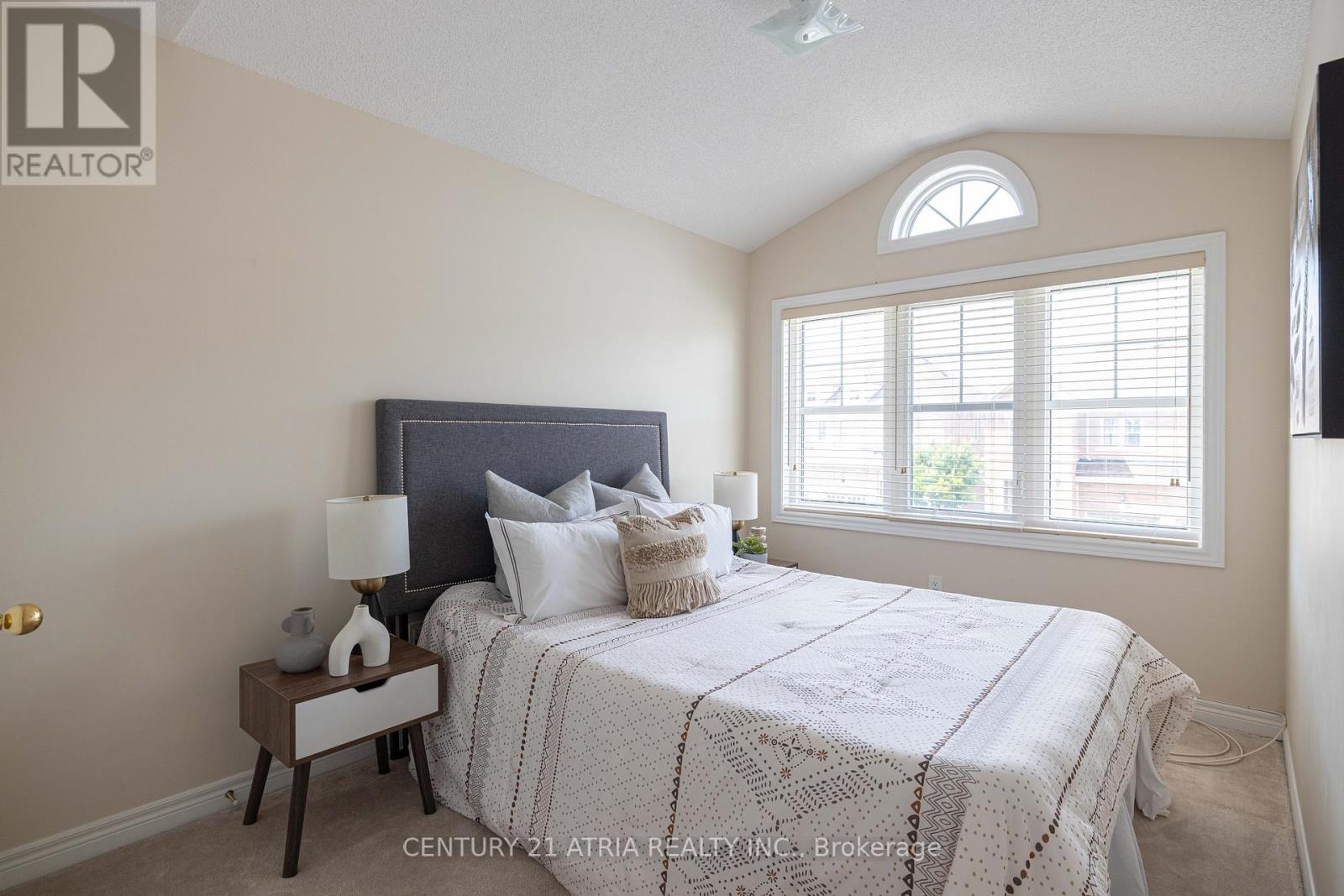 23 Staglin Court, Markham, Ontario  L6C 0K8 - Photo 14 - N12190401