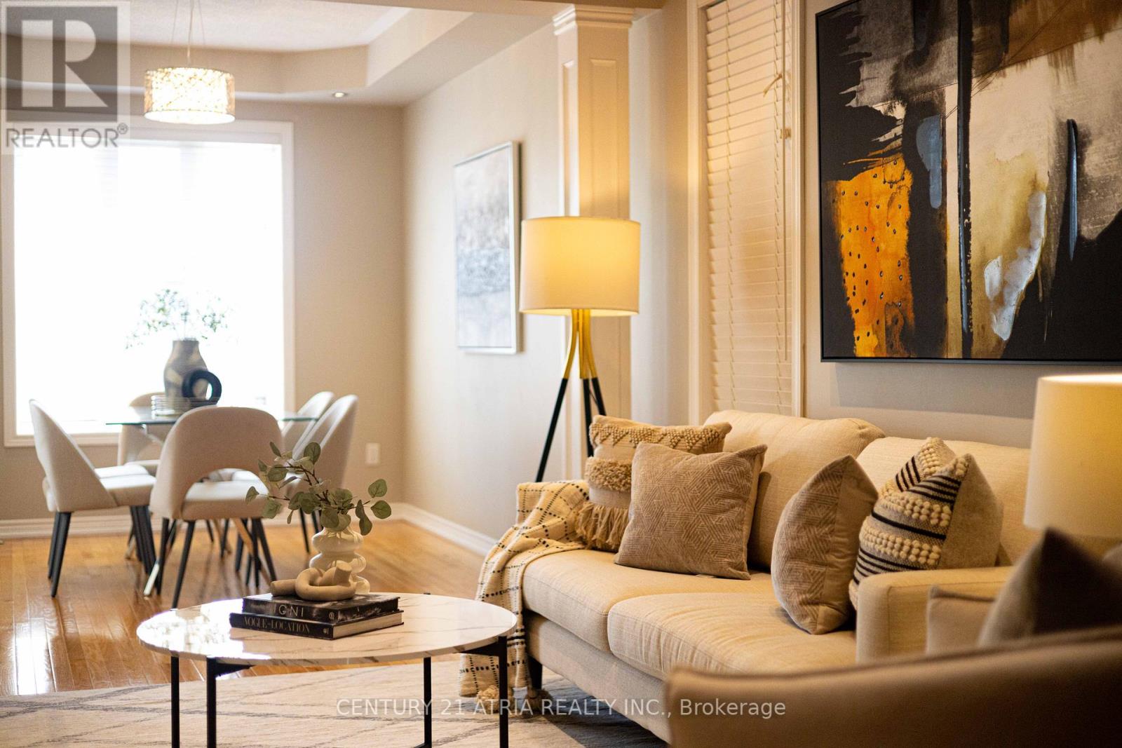 23 Staglin Court, Markham, Ontario  L6C 0K8 - Photo 4 - N12190401