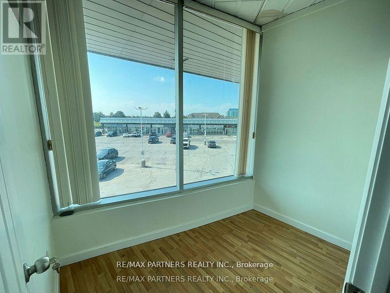 Unknown Address, ,     - Photo 2 - N12190490