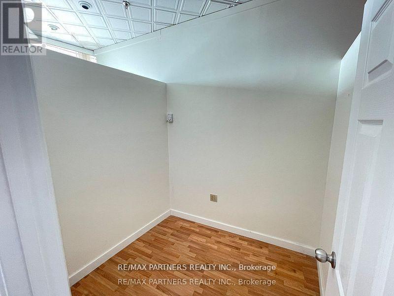 Unknown Address, ,     - Photo 3 - N12190490