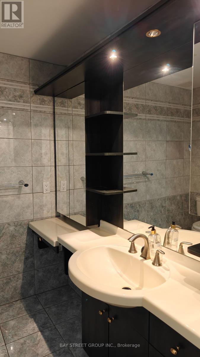 231 Shaftsbury Avenue N, Richmond Hill, Ontario  L4C 0E8 - Photo 12 - N12190502